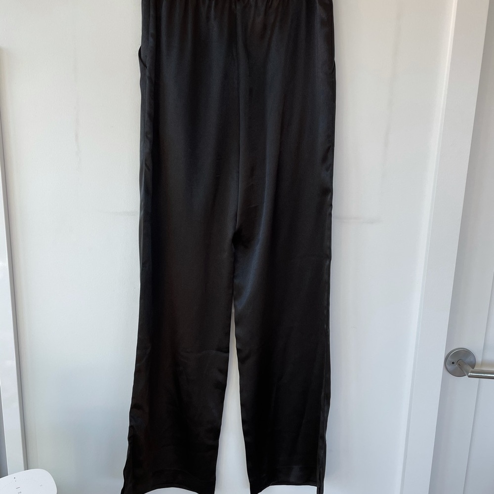 Hartloom silk high waisted pants. Size medium